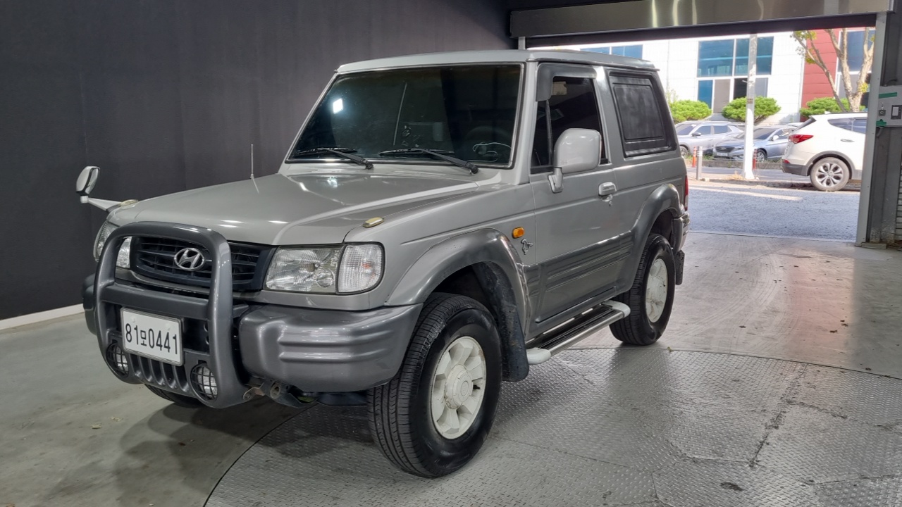 Hyundai Galloper 2002 thumb 12