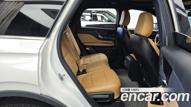 Lincoln Corsair 2022 thumb 12