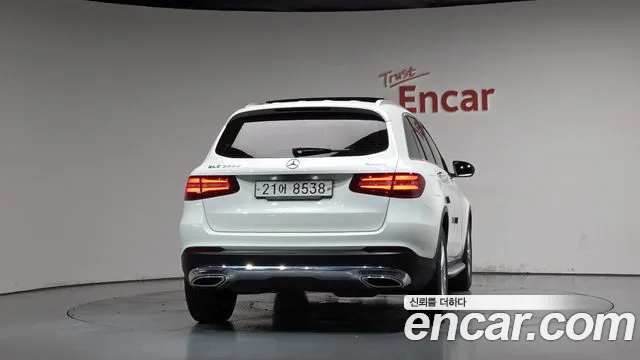 Mercedes-Benz GLC 2018 thumb 3