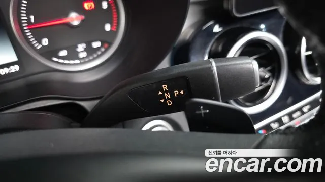 Mercedes-Benz GLC 2018 thumb 8
