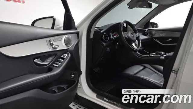 Mercedes-Benz GLC 2018 thumb 9