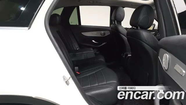 Mercedes-Benz GLC 2018 thumb 10