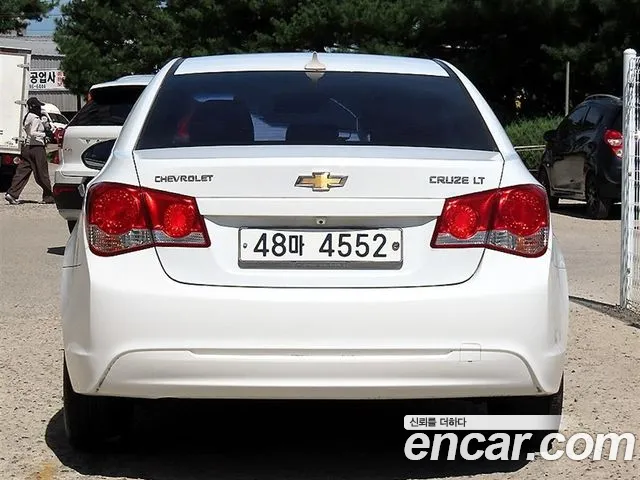 ChevroletGMDaewoo Cruze 2013 thumb 4