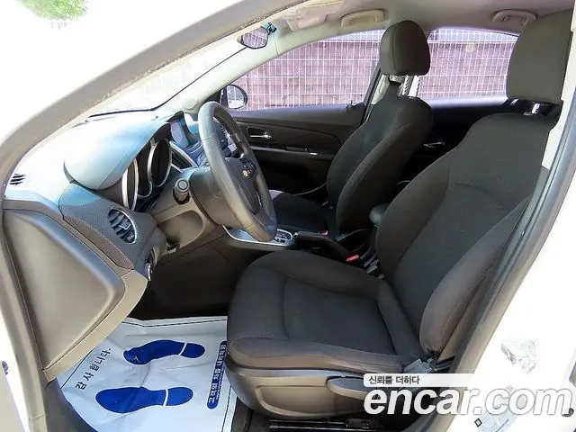 ChevroletGMDaewoo Cruze 2013 thumb 5