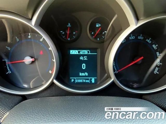 ChevroletGMDaewoo Cruze 2013 thumb 9