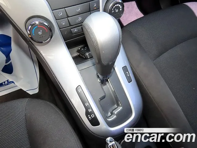 ChevroletGMDaewoo Cruze 2013 thumb 10