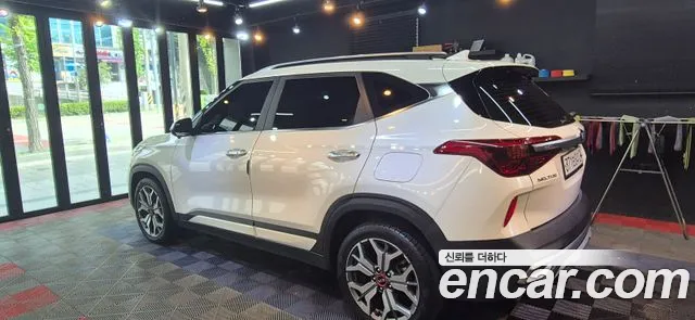 Kia Seltos 2020 thumb 2