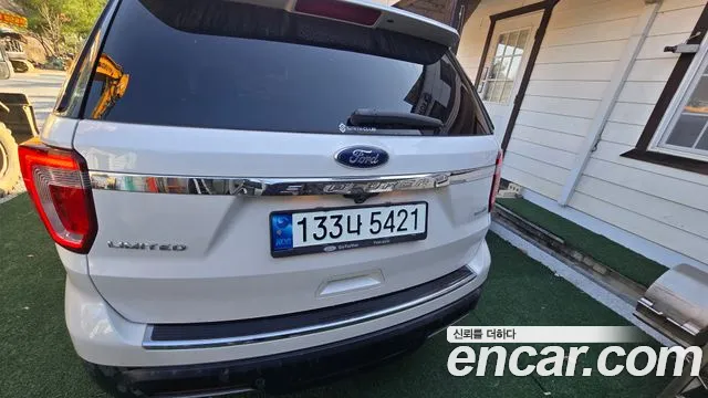 Ford Explorer 2018 thumb 6