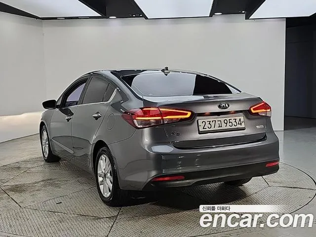 Kia K3 2016 thumb 4