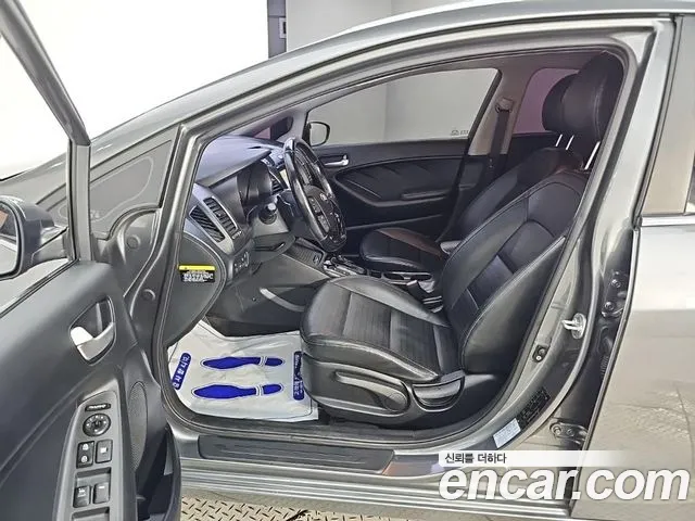 Kia K3 2016 thumb 10