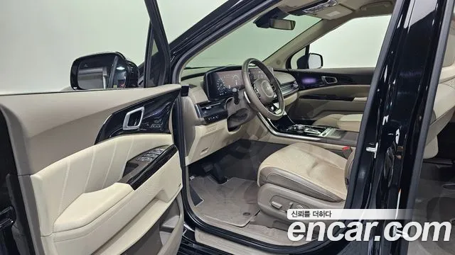 Kia Carnival 2023 thumb 10