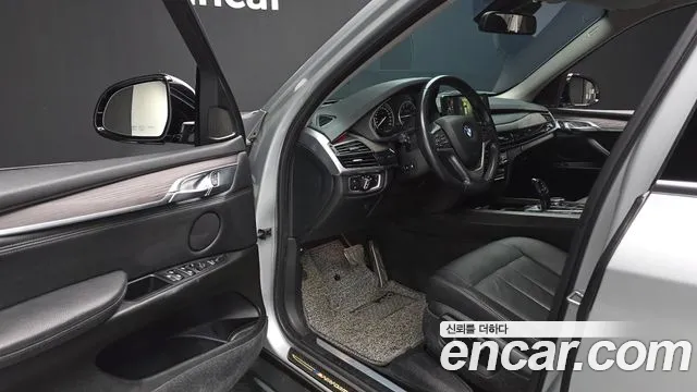 BMW X5 2016 thumb 10