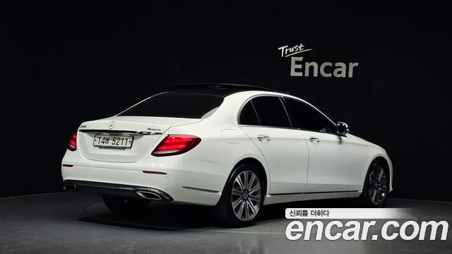 Mercedes-Benz E-Класс 2017 thumb 2