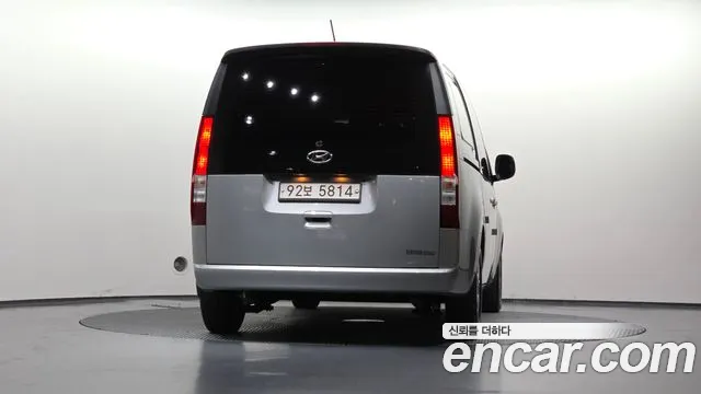 Hyundai Staria 2021 thumb 4