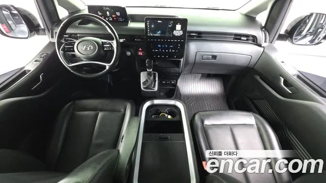 Hyundai Staria 2021 thumb 7