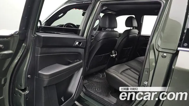 KG_Mobility_Ssangyong Rexton 2023 thumb 12