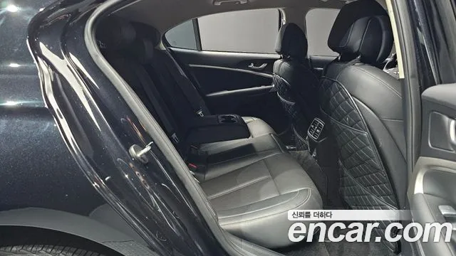 Genesis G70 2022 thumb 12