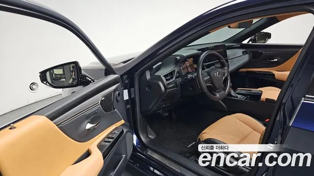 Lexus ES 2022 thumb 9