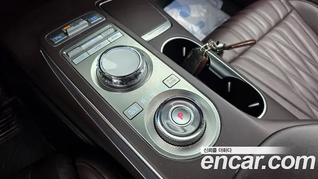 Genesis GV70 2021 thumb 9