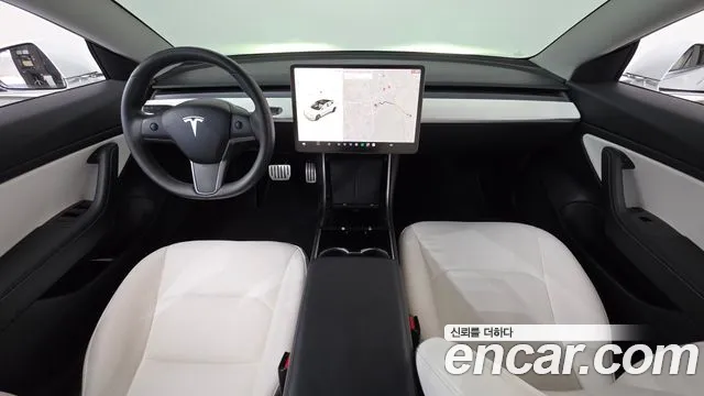 Tesla Model 3 2020 thumb 7