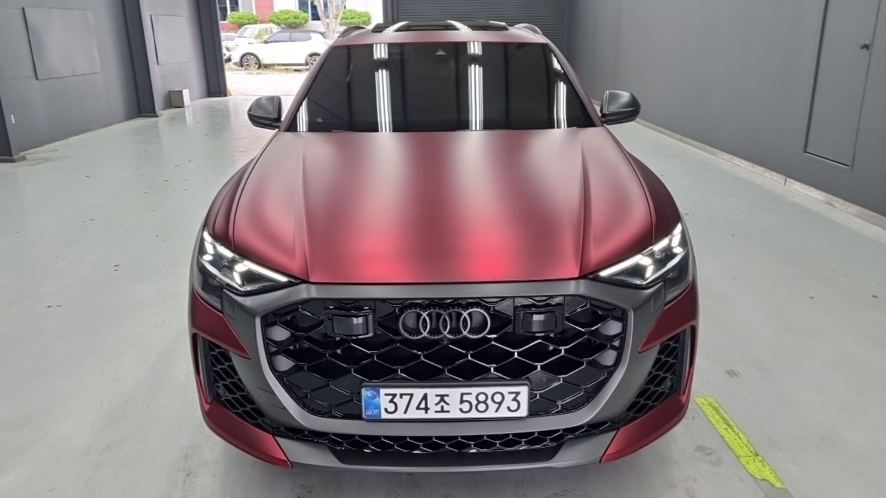 Audi RSQ8 2025 thumb 3