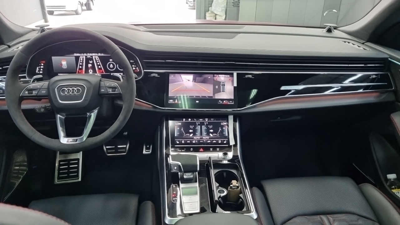 Audi RSQ8 2025 thumb 7