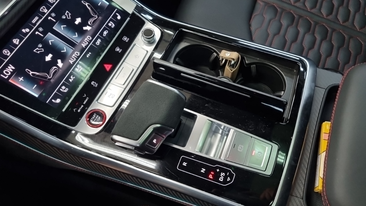 Audi RSQ8 2025 thumb 9
