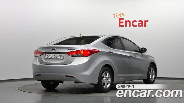 Hyundai Avante 2010 thumb 2
