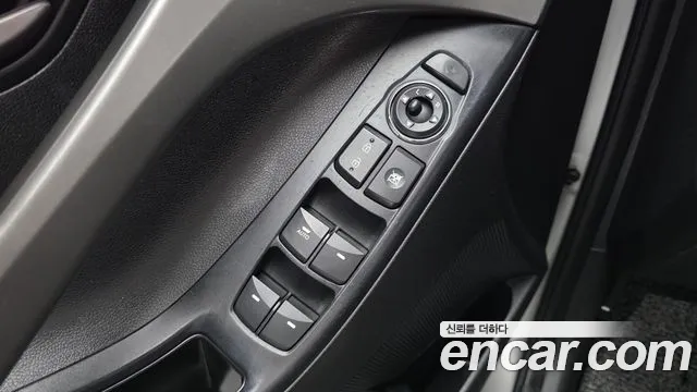 Hyundai Avante 2010 thumb 12