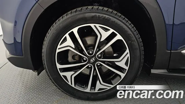 Hyundai Santa Fe 2019 thumb 5