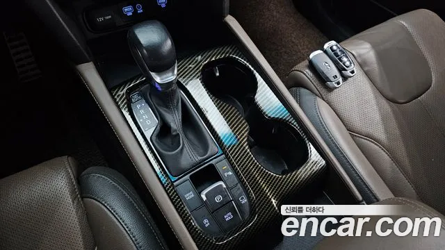 Hyundai Santa Fe 2019 thumb 9