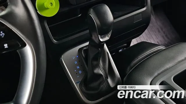 Hyundai Staria 2021 thumb 9