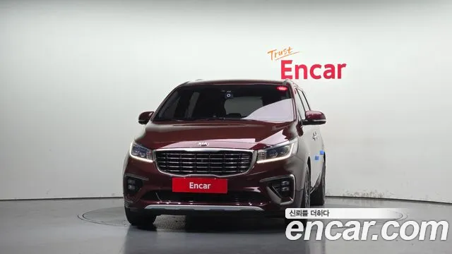 Kia Carnival 2019 thumb 3