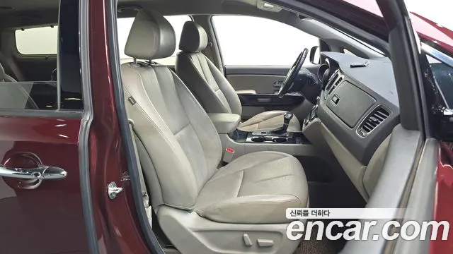 Kia Carnival 2019 thumb 12