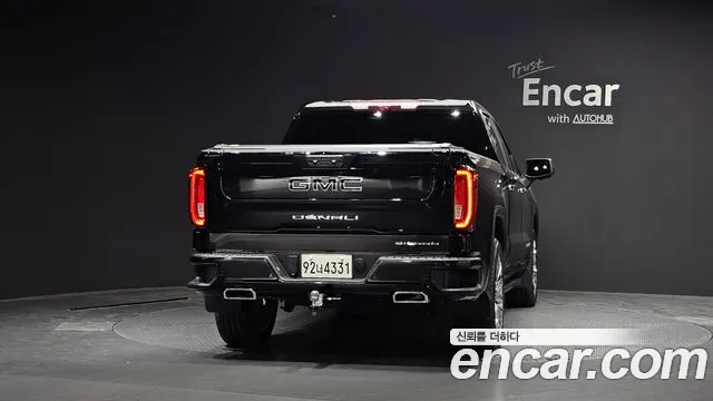 GMC Sierra 2025 thumb 4