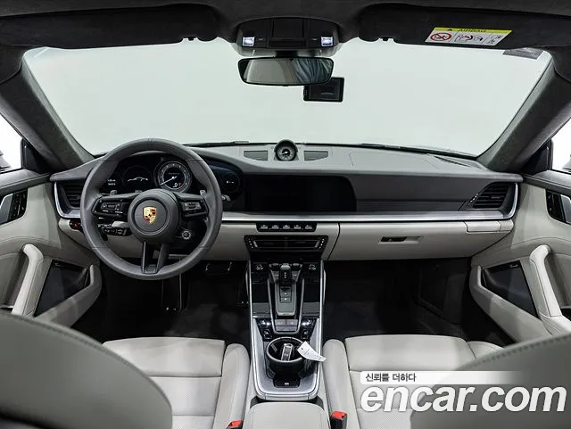 Porsche 911 2021 thumb 7
