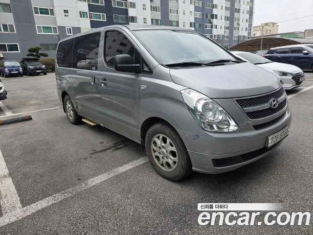 Hyundai Starex 2011 thumb 2