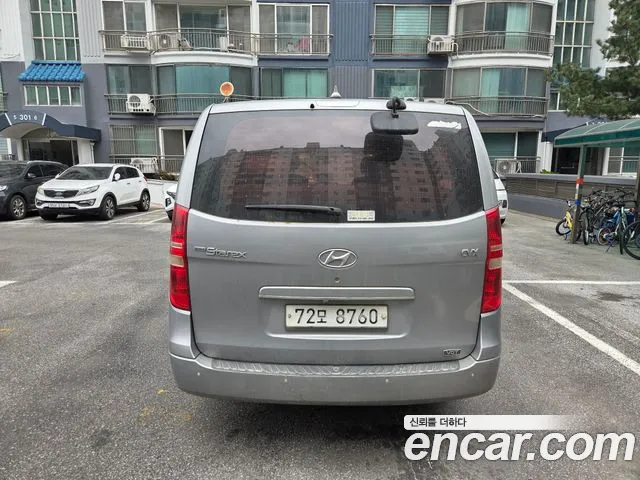 Hyundai Starex 2011 thumb 4