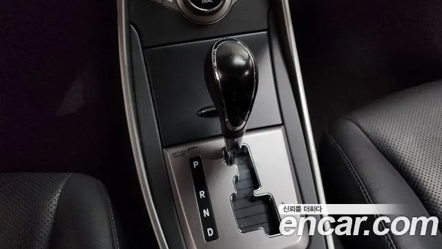 Hyundai Avante 2013 thumb 8
