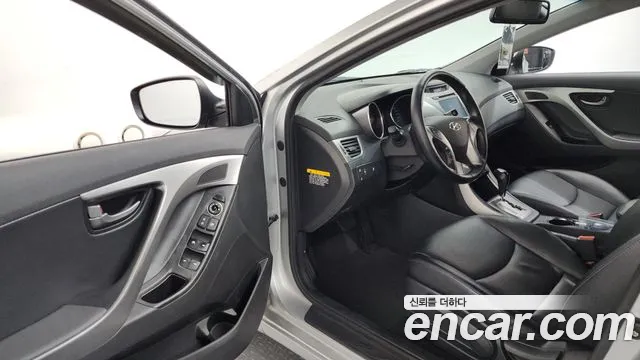 Hyundai Avante 2013 thumb 9