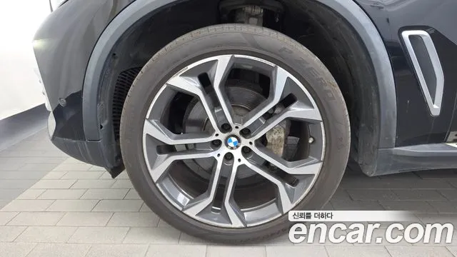 BMW X5 2021 thumb 5