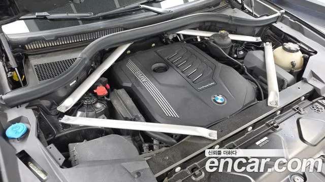 BMW X5 2021 thumb 6