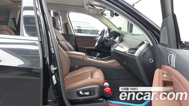 BMW X5 2021 thumb 11
