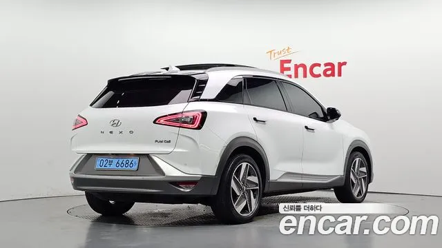 Hyundai Nexo 2021 thumb 2