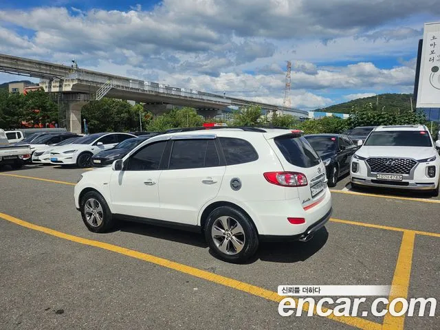 Hyundai Santa Fe 2012 thumb 4