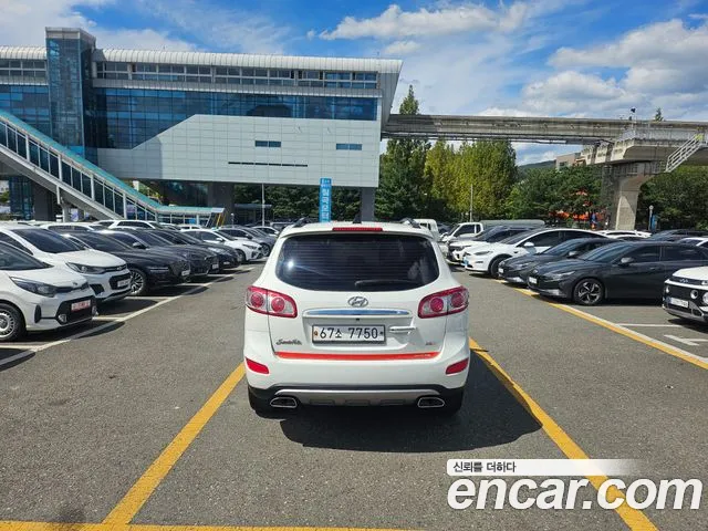 Hyundai Santa Fe 2012 thumb 5