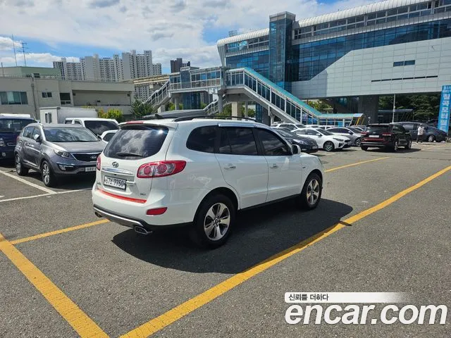 Hyundai Santa Fe 2012 thumb 6