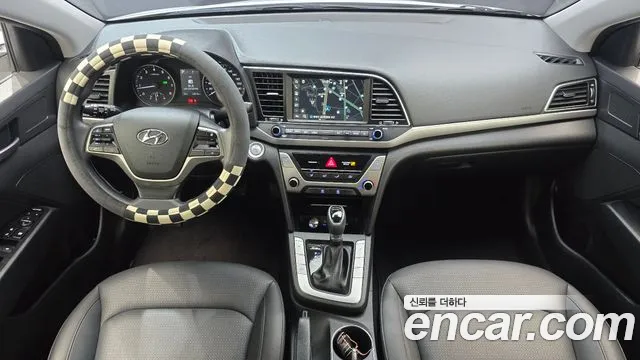 Hyundai Avante 2017 thumb 7
