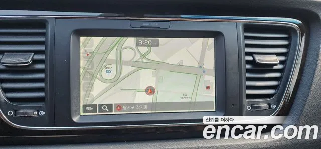 Kia Carnival 2018 thumb 10