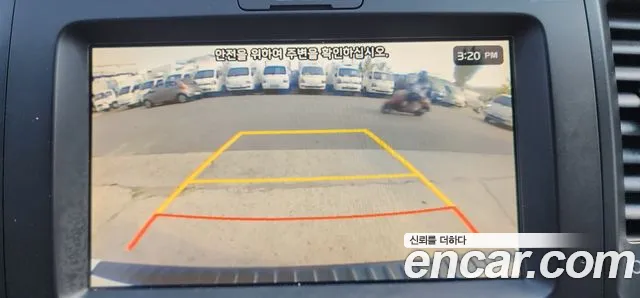 Kia Carnival 2018 thumb 11